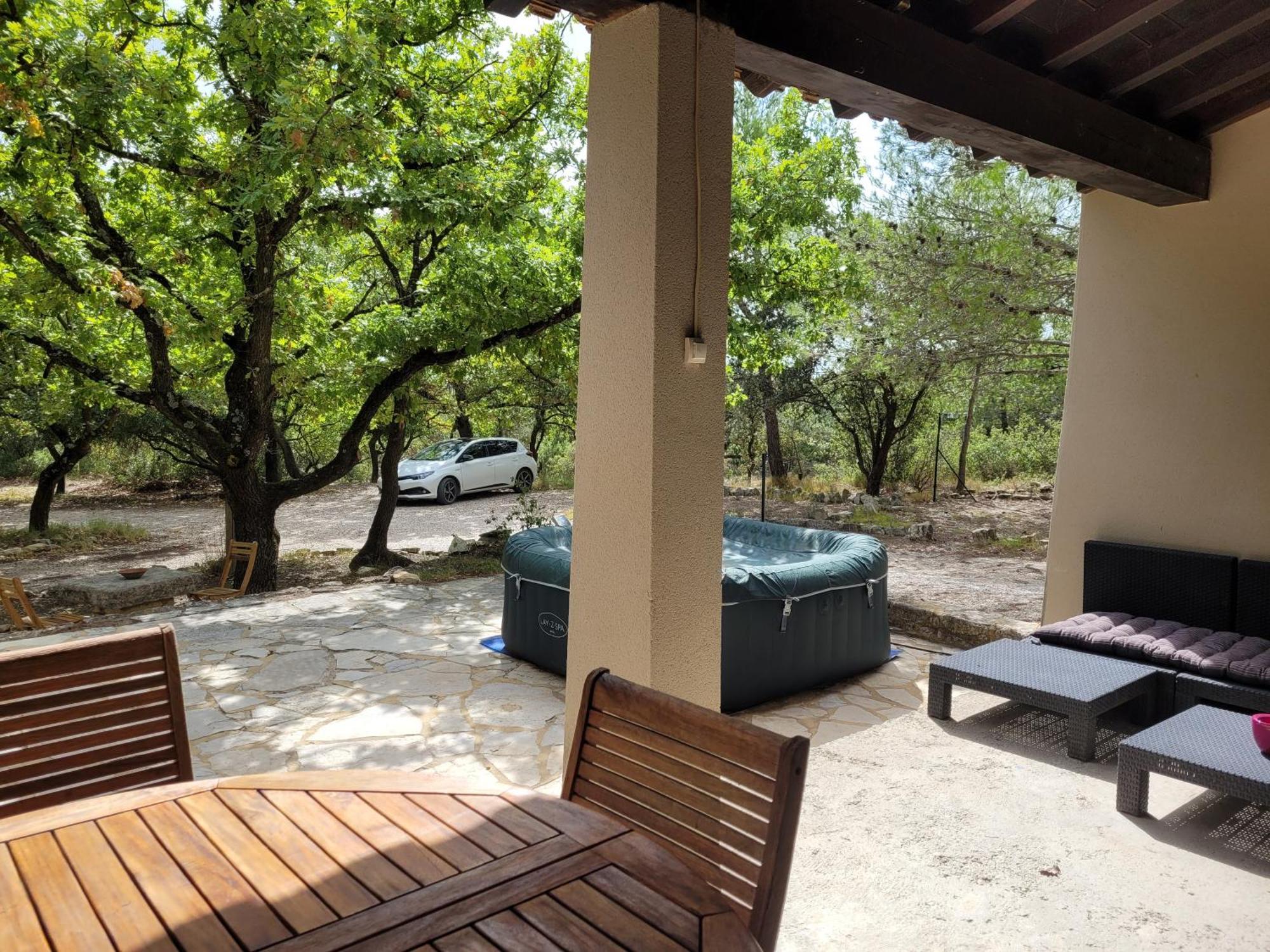Borie En Provence Guest House Velleron Bagian luar foto